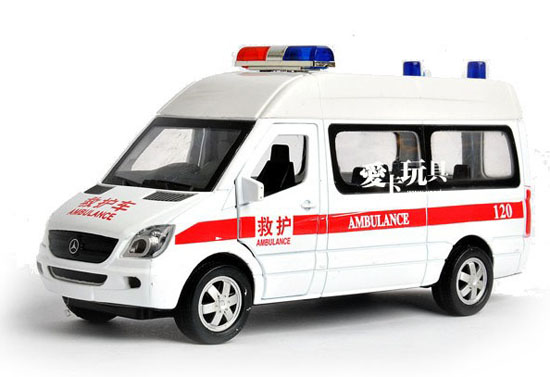Kids 1:32 Scale White Diecast Mercedes-Benz Ambulance Van Toy