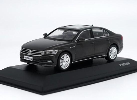 Silver / Brown 1:43 Scale Diecast Volkswagen Phideon Model