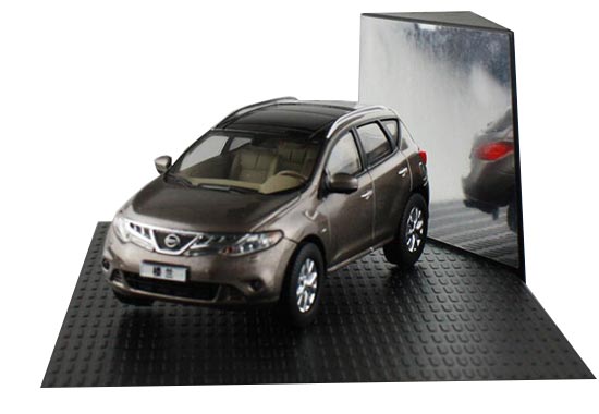 1:43 Scale Brown Diecast Nissan Murano Model