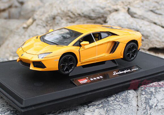 1:24 Yellow /Orange / Black Diecast Lamborghini Aventador Model