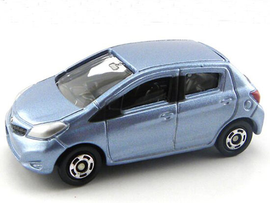 1:64 Scale Blue / Green Kids NO.104 Diecast Toyota Vitz Toy