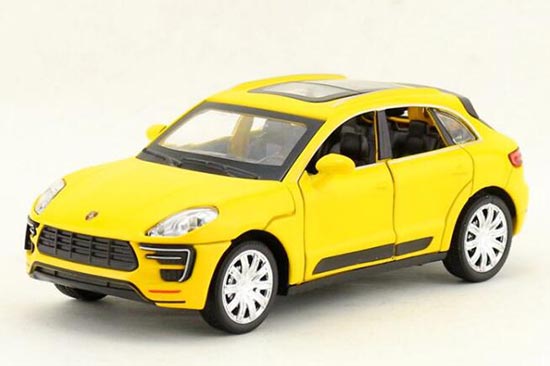 1:32 Kids Black / White / Yellow / Red Diecast Porsche Macan Toy