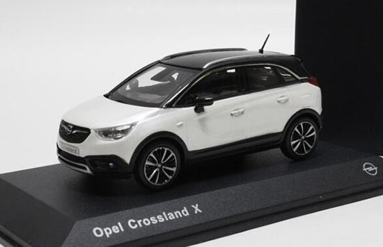 White / Blue 1:43 Scale Diecast 2018 Opel Grandland X Model