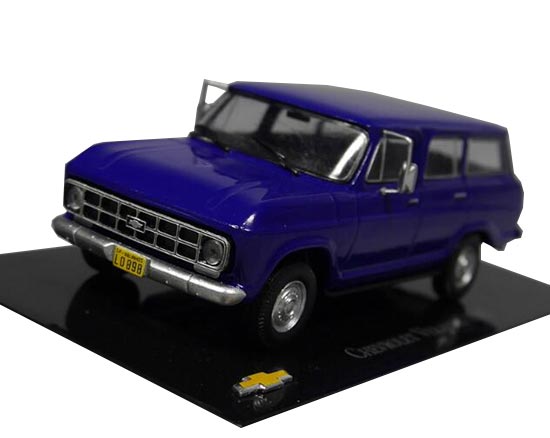 Blue IXO 1:43 Scale Diecast 1987 Chevrolet Veraneio Model