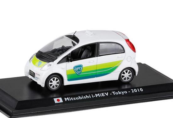 White-Green Diecast 2010 Mitsubishi MiEV Tokyo Taxi Toy