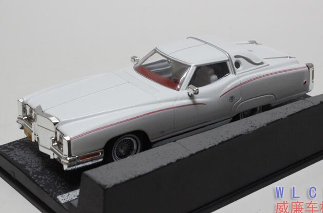 White 1:43 Scale Diecast Cadillac Corvorado Model