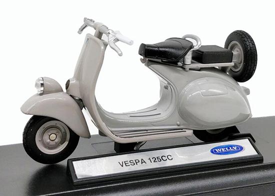 Creamy 1:18 Scale Welly Diecast Vespa 125CC Scooter Model