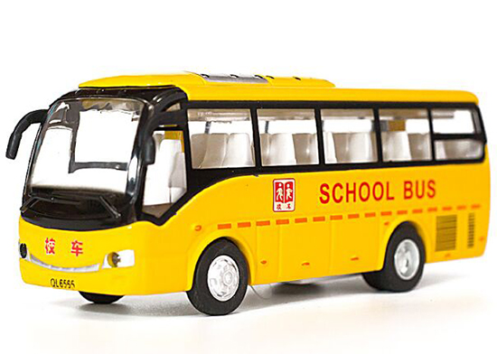 Bright Yellow Kids Die-Cast Chinese School Bus Toy