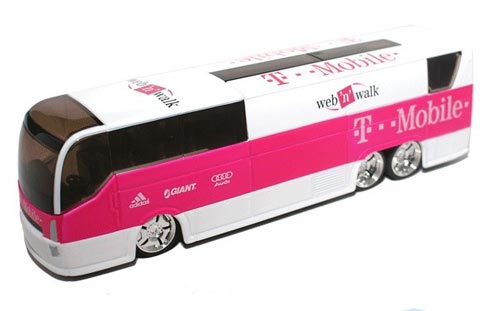 1:50 Scale Pink Germany T-Mobile Diecast Coach Bus Model
