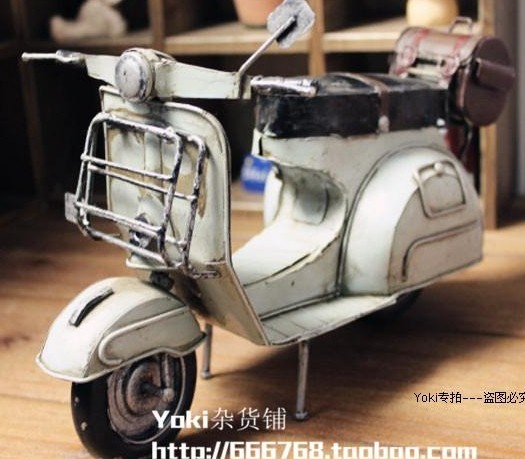 White 1954 Italy Lambretta Vintage Motorcycle Model