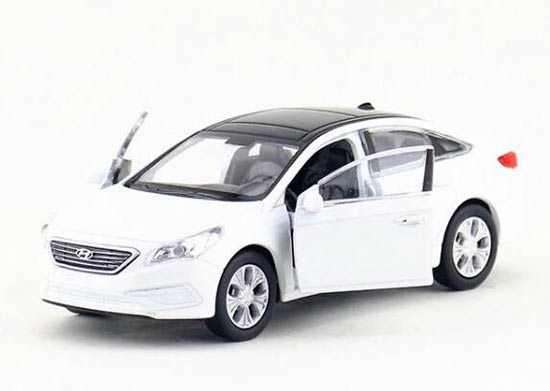 White Kids 1:36 Welly Diecast Hyundai Sonata Toy