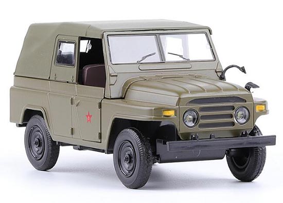 Army Green 1:32 Scale Kids Diecast BeiJing Jeep 212 Toy